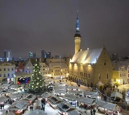 Old Bishop's House アパート タリン