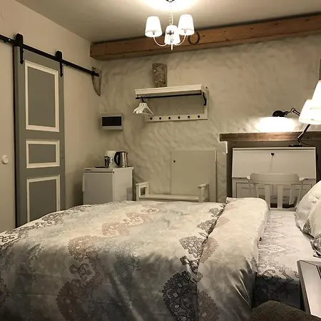 Old Bishop's House Apartment